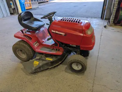 Tracteur Tondeuse Yard-Machine, View more