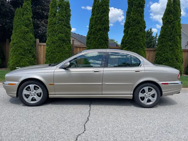 Jaguar X-Type513987934274856964
