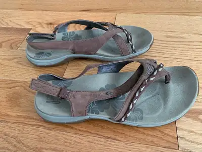 Merrill Toe Separator Sandals size EUR 39, View more