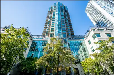 Exact Location: 889 Homer St, Vancouver, BC V6B 5S3, Canada Live comfortably in the heart of downtow...