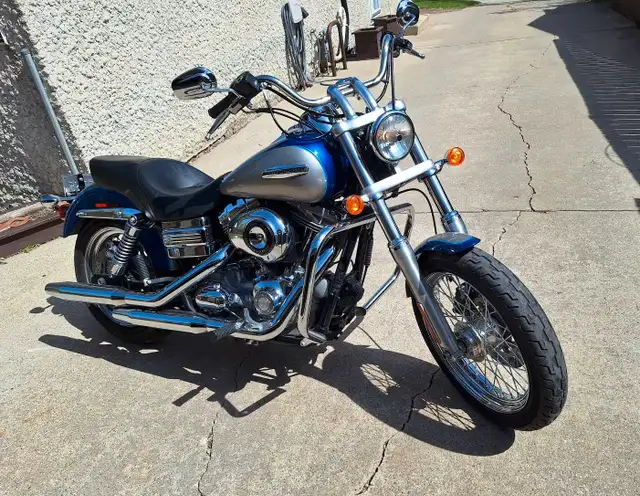 2009 Harley Davidson Super Glide Custom. Safetied in Street, Cruisers & Choppers in Winnipeg - Image 3