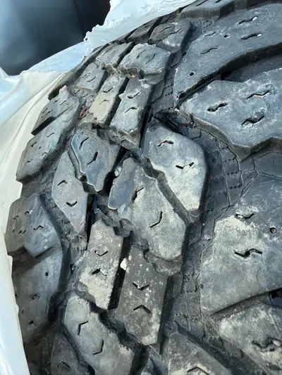 Just pulled these off my Jeep. They 10 ply.