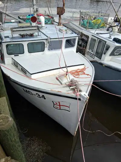 44x18 in the belly and 20ft wide in the stern Boat was widened last November 140k in work Great sea...