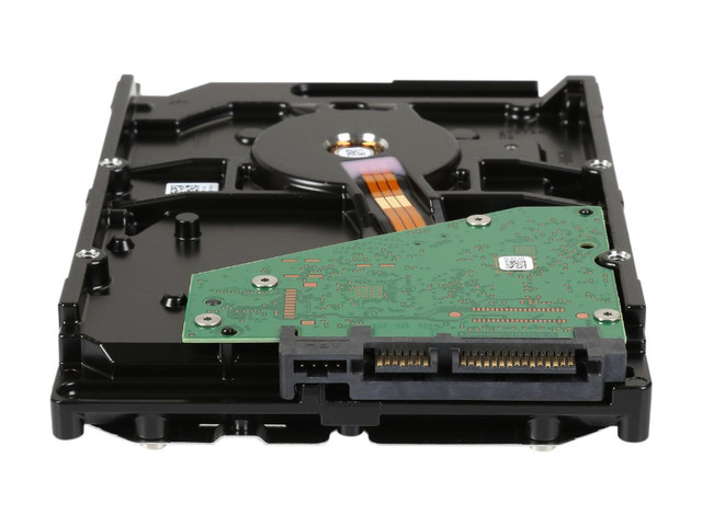 3.5" 1TB 12TB 500GB 3TB 2TB 750G SATA SAS HDD Seagate WD Toshiba in System Components in Markham / York Region