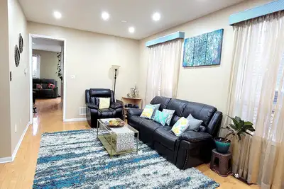 Private Room for Rent (Prestonwood Crescent, Mississauga) Looking for a clean, working professional....