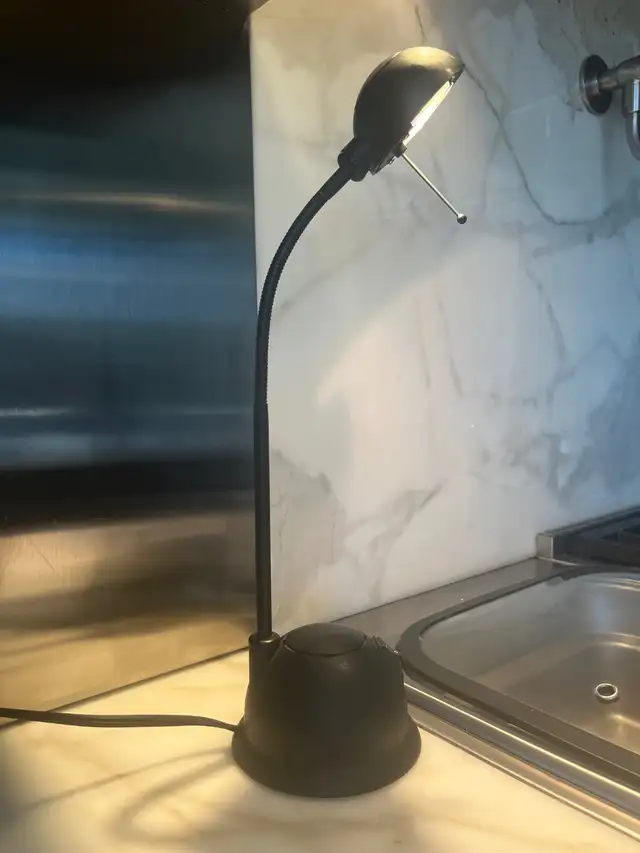Small Black Halogen Adjustable Desk Lamp in Indoor Lighting & Fans in City of Toronto - Image 3
