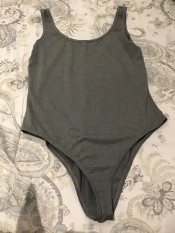 Teen girls clothing size Small in Kids & Youth in Barrie - Image 7