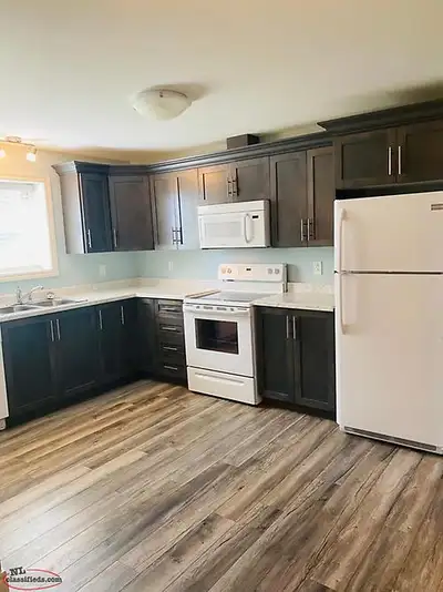 Spacious 2 Bedroom Apartment for Rent in Paradise