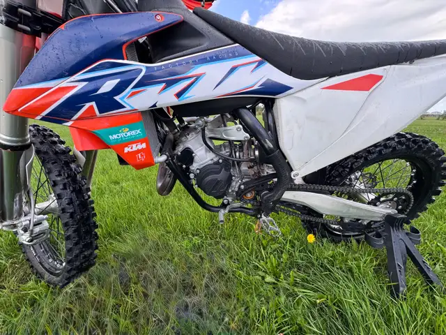 dirt bike  in Dirt Bikes & Motocross in Edmonton - Image 3