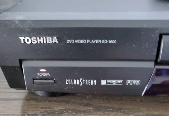 DVD Video player (Toshiba) dans CD, DVD et Blu-ray  à Ouest de l’Île - Image 3