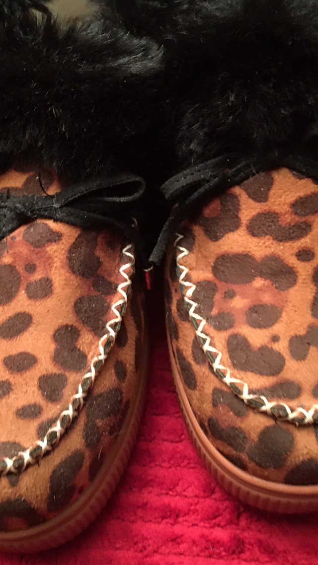  NEW LEOPARD SLIPPER/SHOES & DRESS BOOTS TOO in Women's - Shoes in Oshawa / Durham Region - Image 2