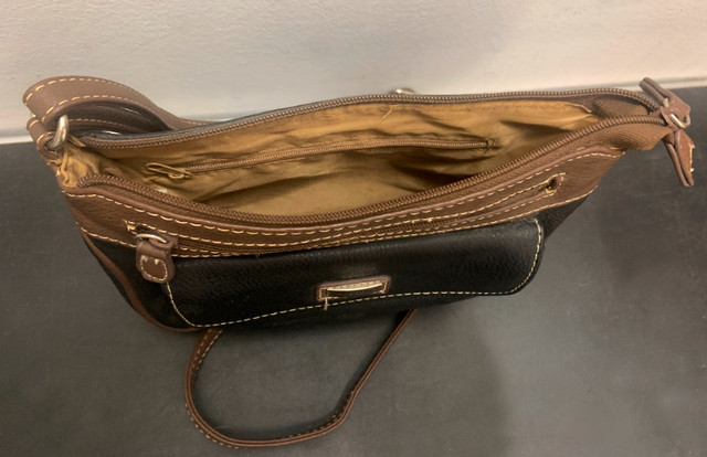 Women's Leather Handbag Purse in Women's - Bags & Wallets in Hamilton - Image 2