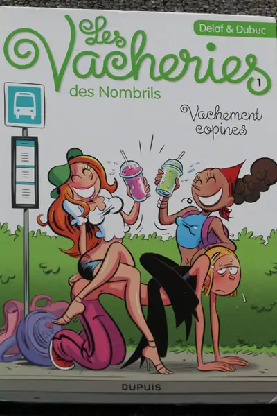 BD en bon état les coins sont écrasés mais non émoussés (pas d'écriture.) $6.00