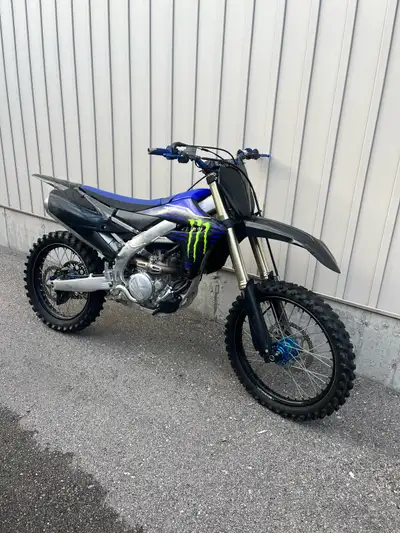 2023 Yamaha YZ250F in great shape for the year only 45 hours roughly everything works as it should....
