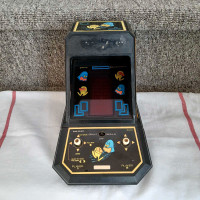 Jeu électronique arcade vintage Pac-Man Coleco