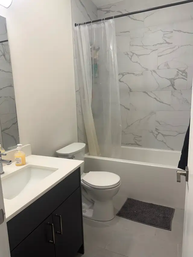 Bedroom for sublet in a 4 bed 2 bath apartment from May to Aug in Short Term Rentals in Ottawa - Image 8