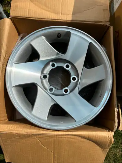 USED SET OF MONTERO 16" WHEELS 16" 6X139.7 SILVER MACHINED FACE