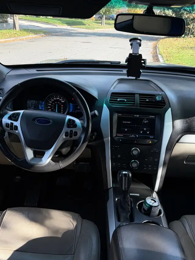 Ford explorer606394355485911049