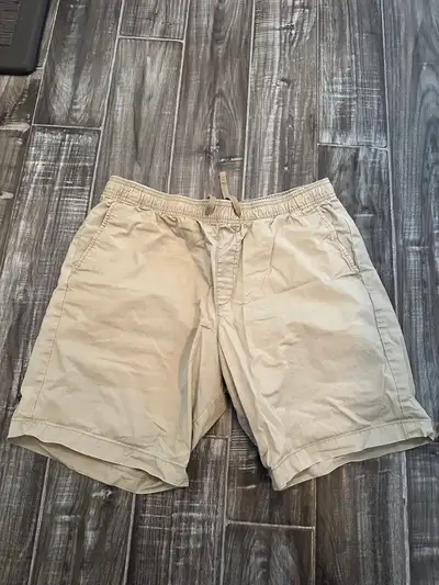 Men’s Large Gap Shorts, View more