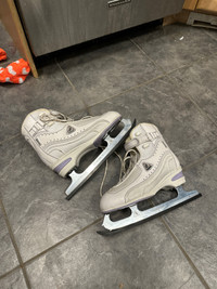 Size 5 girls skates