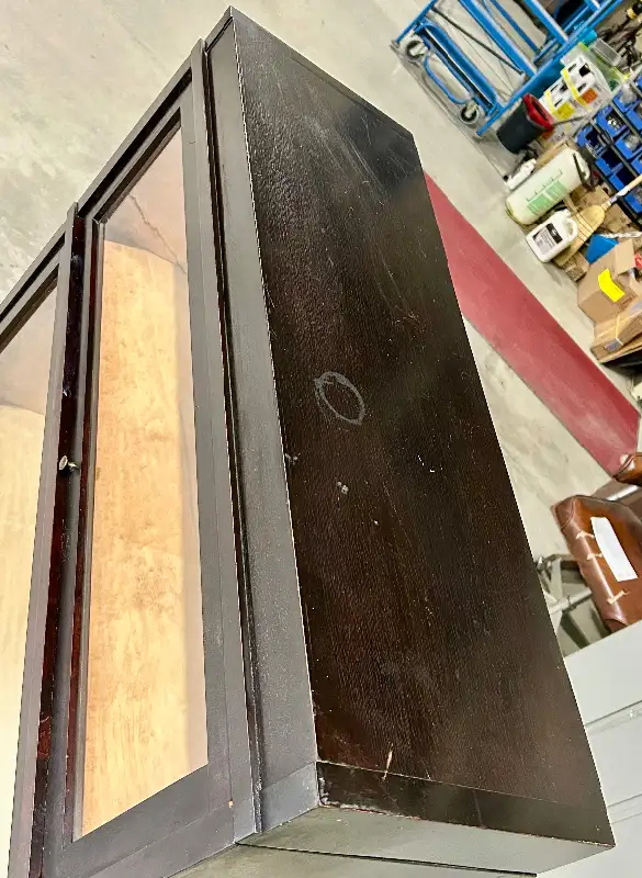 Lovely Antique Three Tier Mahogany Barrister Bookcase (c. 1930) in Bookcases & Shelving Units in Mississauga / Peel Region - Image 6
