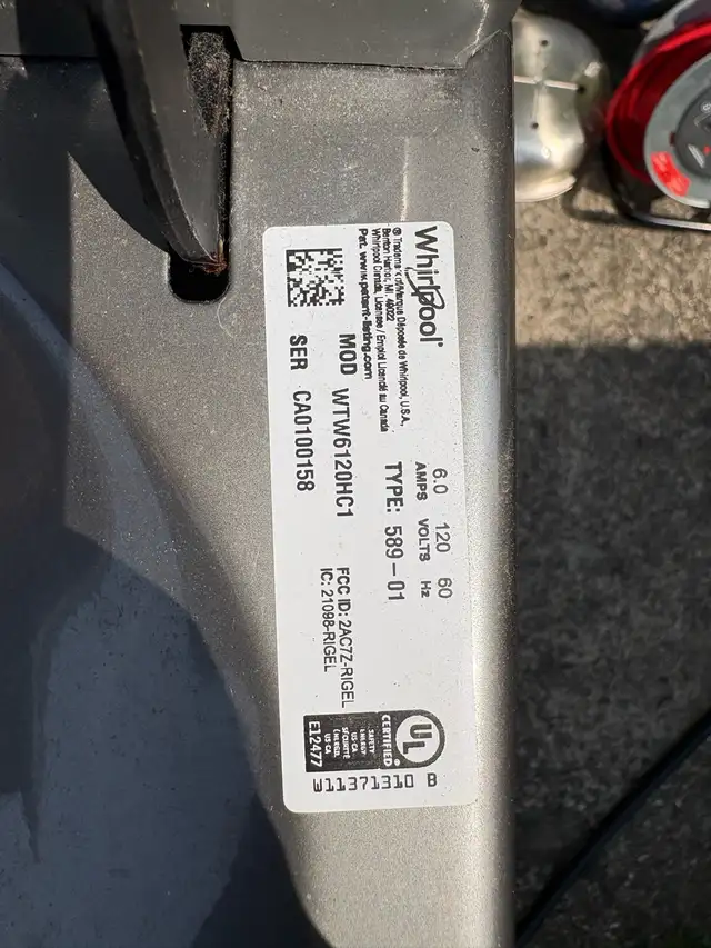 Whirlpool top load washer / washing machine in General Electronics in St. Catharines - Image 5