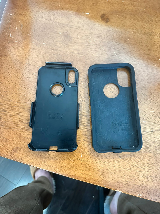 Otterbox Commuter case for iphone XR in Cell Phone Accessories in North Bay - Image 4