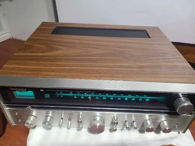 TECHNICS 5600XC STEREO RECEIVER in Stereo Systems & Home Theatre in Mississauga / Peel Region - Image 6