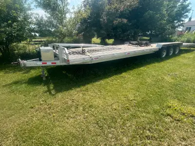 Aluminum Car/toy hauler 34 foot deck plus tongue 80 1/2 inches between fenders Very good condition T...