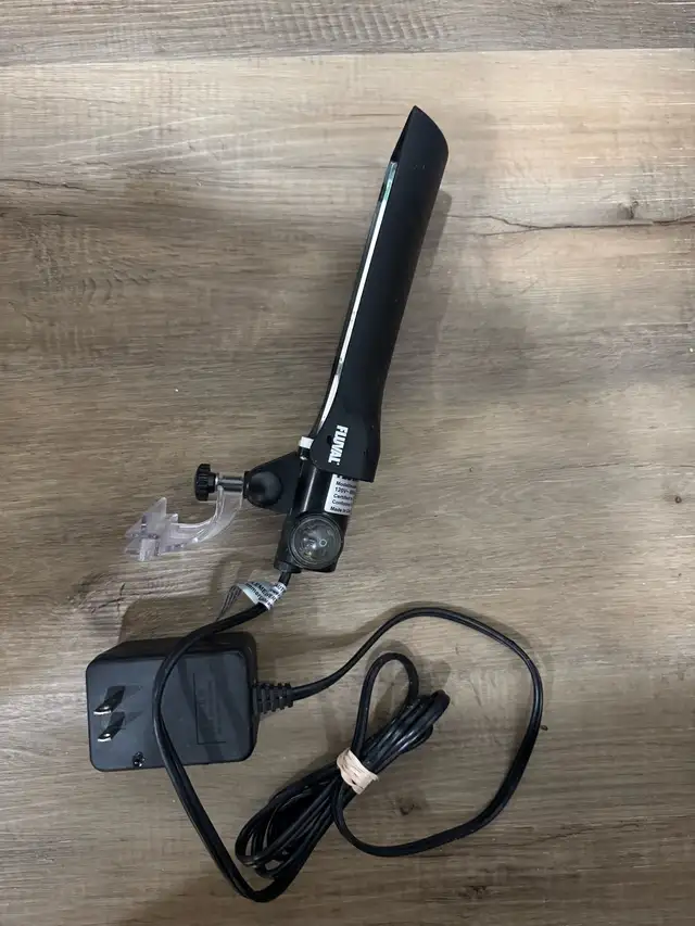 Fluval nano tank light in Accessories in West Island - Image 3
