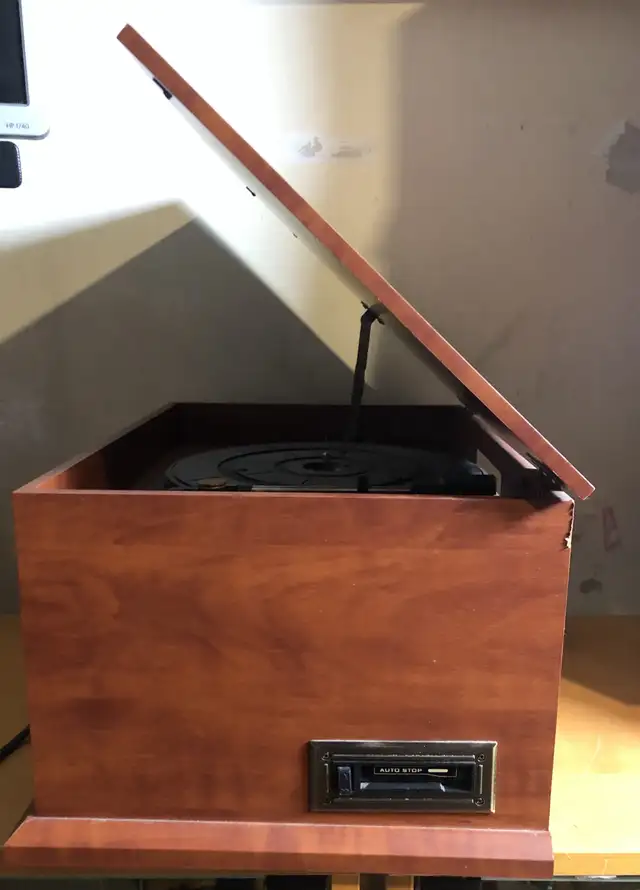Innovative Technology Nostalgic Classic Wood 6-in-1 Turntable  in Stereo Systems & Home Theatre in Mississauga / Peel Region - Image 4