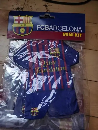 FC Barcelona Mini Kit, View more