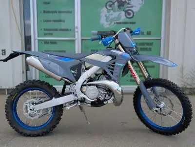 2025 TM EN 300 FI ES, a high-performance enduro motorcycle designed for both competitive racing and...