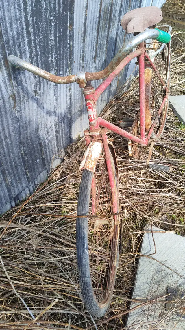 1940s antique CCM bicycle original in Other in Norfolk County - Image 10