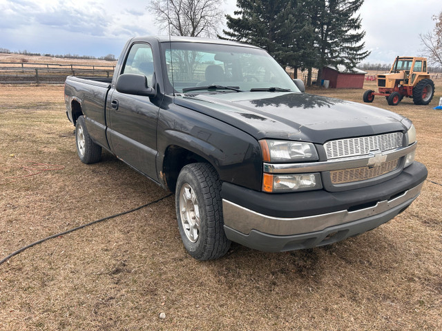 2004 Chevrolet Silverado 1500 in Cars & Trucks in Red Deer - Image 2