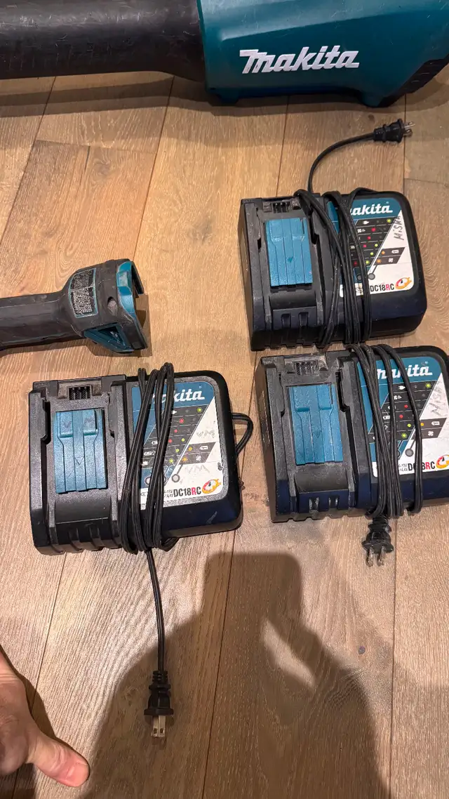 Makita DSS611 — 18V Cordless Circular Saw (Used, Works Great) in Power Tools in City of Toronto - Image 7