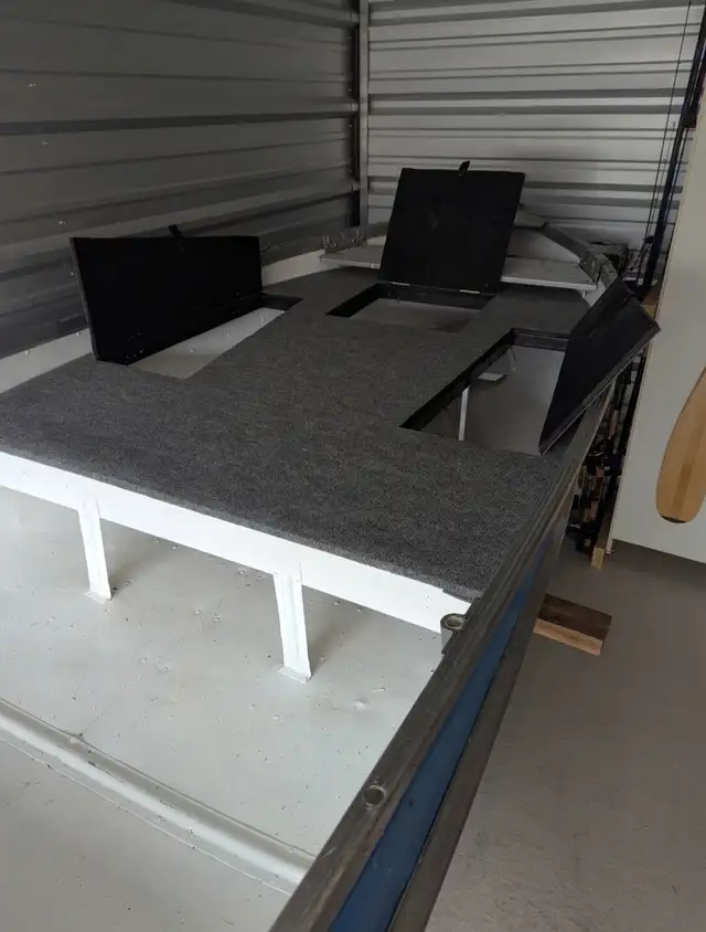 12 aluminum boat  in Other in London - Image 3