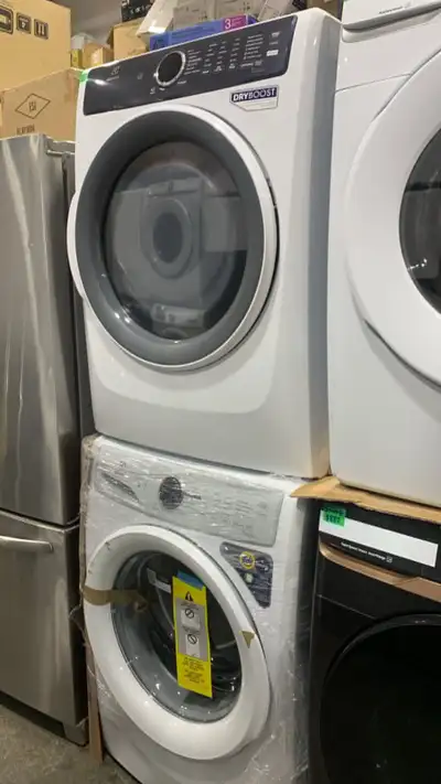 Washer Dryer Set - 27"Electrolux 4.4 /8.0 Cu. Ft. Front Load ELFW7337AW2 / ELFE743CAW1- White Minor...