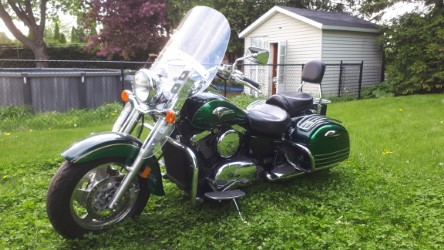 moto kawasaki vulcan nomad 1500 cc dans Routières  à Granby