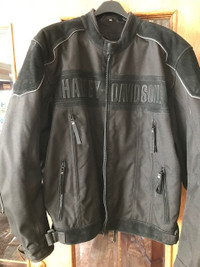 Harley Davidson leather jacket size 2XL