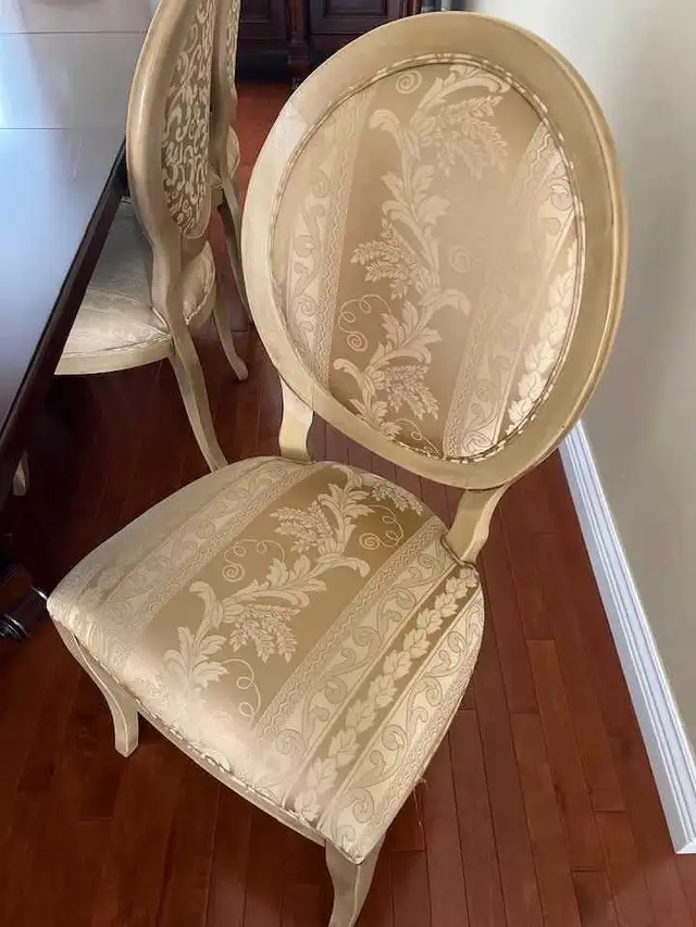 dining room set SOLID WOOD-must go this weekend in Dining Tables & Sets in Laval / North Shore - Image 4