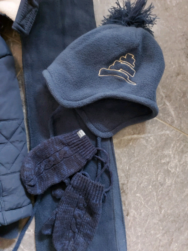 New conifere  manteau hiver enfant 2 ans kid winter coat  dans Vêtements - 2T  à Ville de Montréal - Image 2