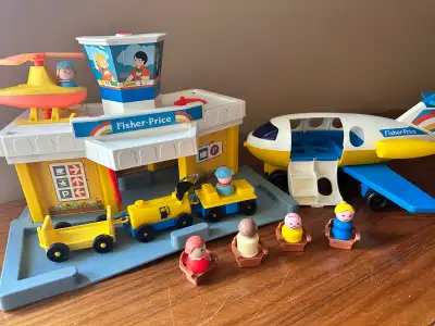 Vintage 1980 Fisher-Price Little People Play Family Jetport set , View more
