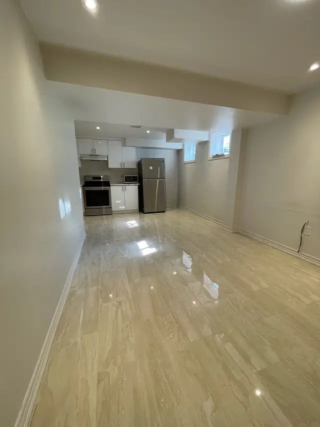 Basement for Rent (One Bedroom) in Long Term Rentals in Oakville / Halton Region - Image 4