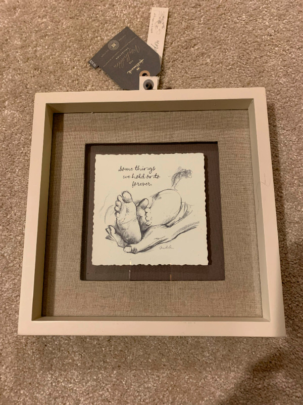 New Hallmark Framed Baby Sketches in Multi-item in St. Albert - Image 2