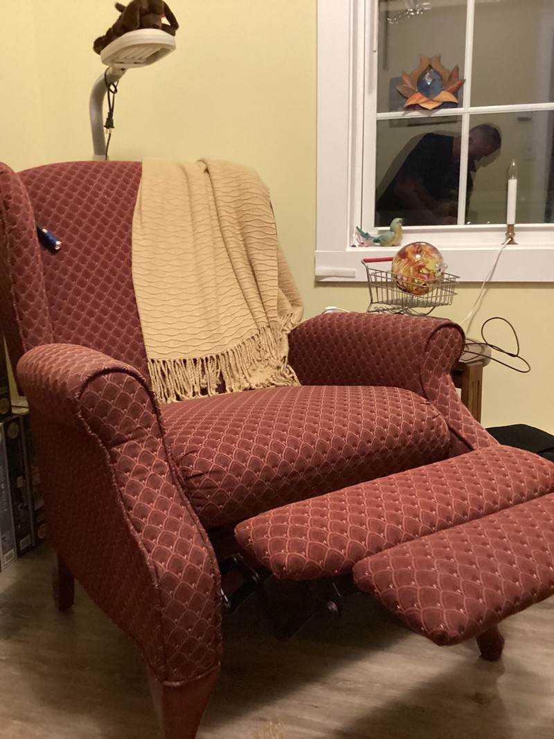 Queen Ann reclining chairs Chairs & Recliners Annapolis Valley Kijiji