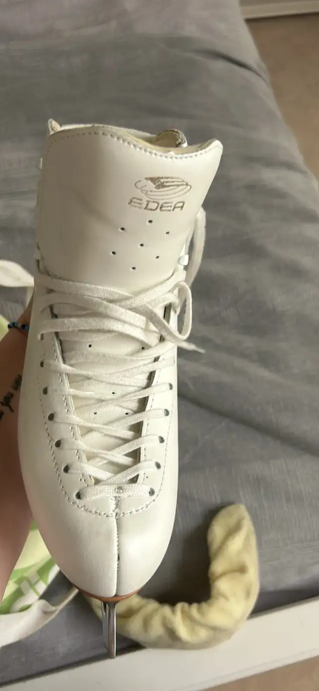 EDEA chorus figure skates in Skates & Blades in Markham / York Region - Image 4