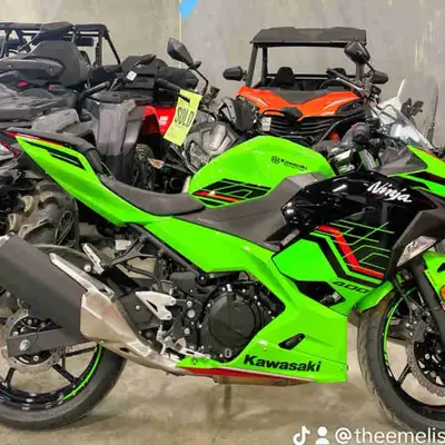 Just in time for Summer! Phenomenal beginner bike! This beautiful bike, sure does make heads turn. I...