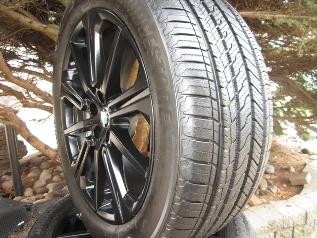 Next to new BMW X5 X6 OEM 20" black summer wheel set style 748M in Tires & Rims in Oakville / Halton Region - Image 5