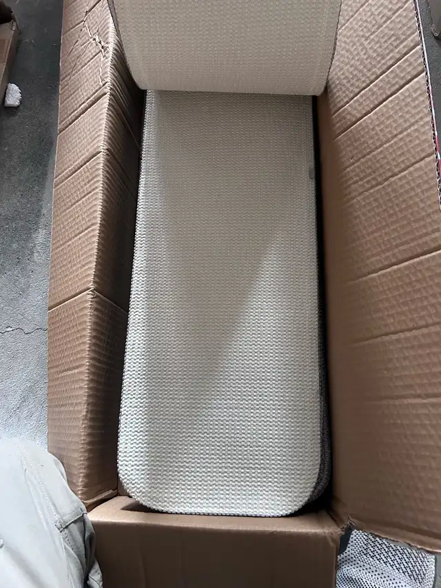 Stair Tread Rugs - Gray 8"x30" - NEW in Rugs, Carpets & Runners in Markham / York Region - Image 5